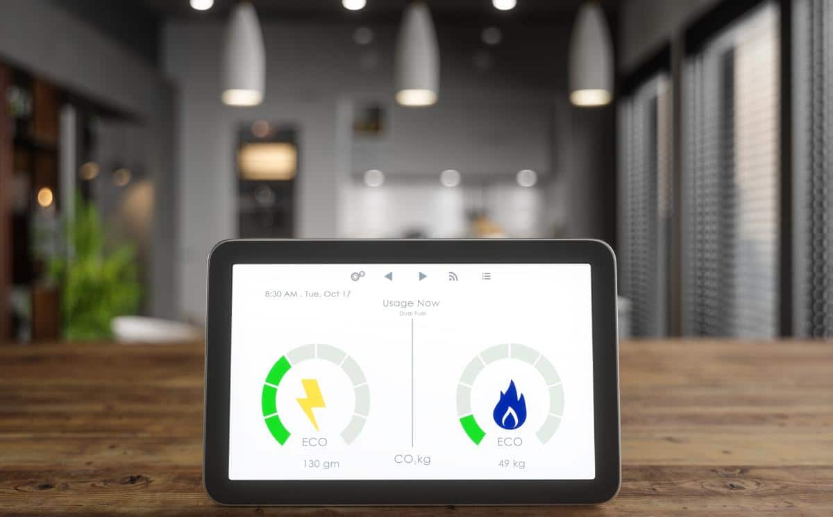 Real-Time Energy Monitoring in Commercial Buildings: What Contractors Should Consider When Choosing Lighting