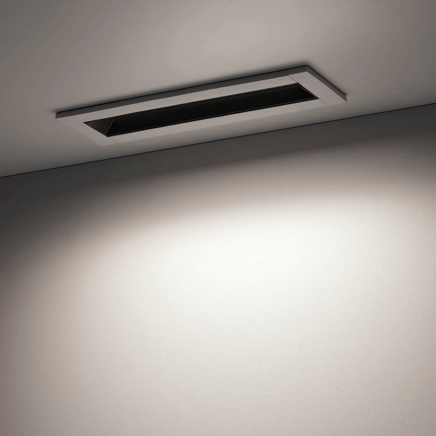 LumaLine — z1505 7" 8W 5CCT 20° Polarized CRI 90 Dimmable LED Recessed Linear Light With J-Box Plastic Housing