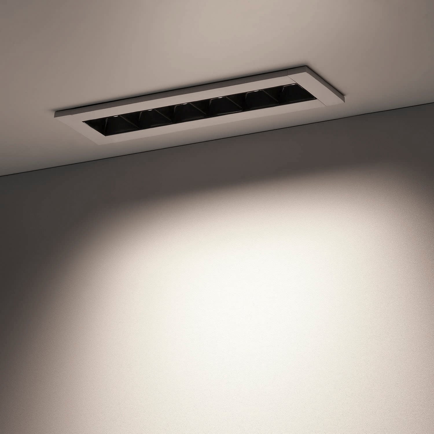 LumaLine — z1507 7"  8W  5CCT  48° Grille Anti-Glare   CRI 90 Dimmable  LED Recessed Linear Light  With J-Box  Plastic Housing