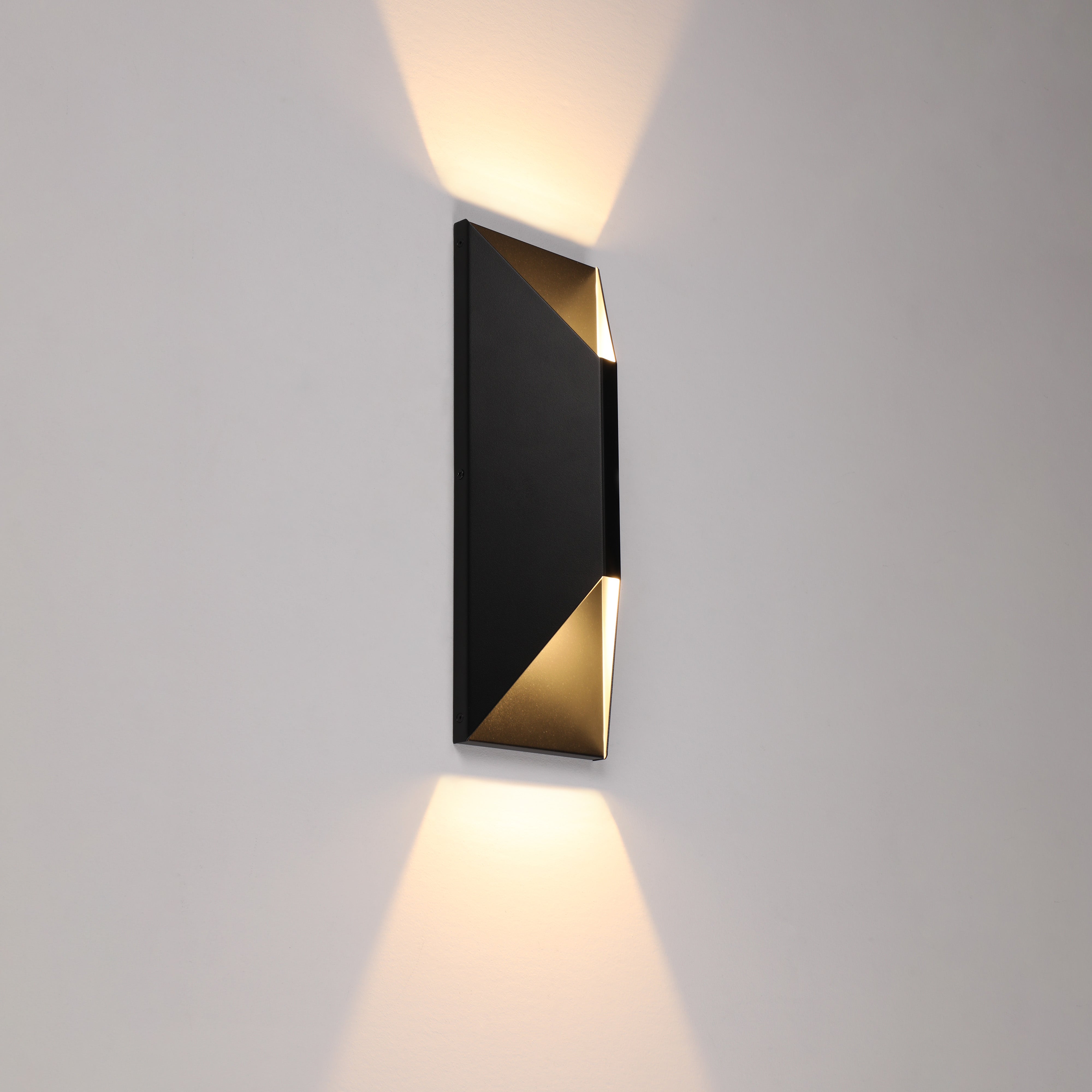 Mountains 14" Outdoor Wall Sconce