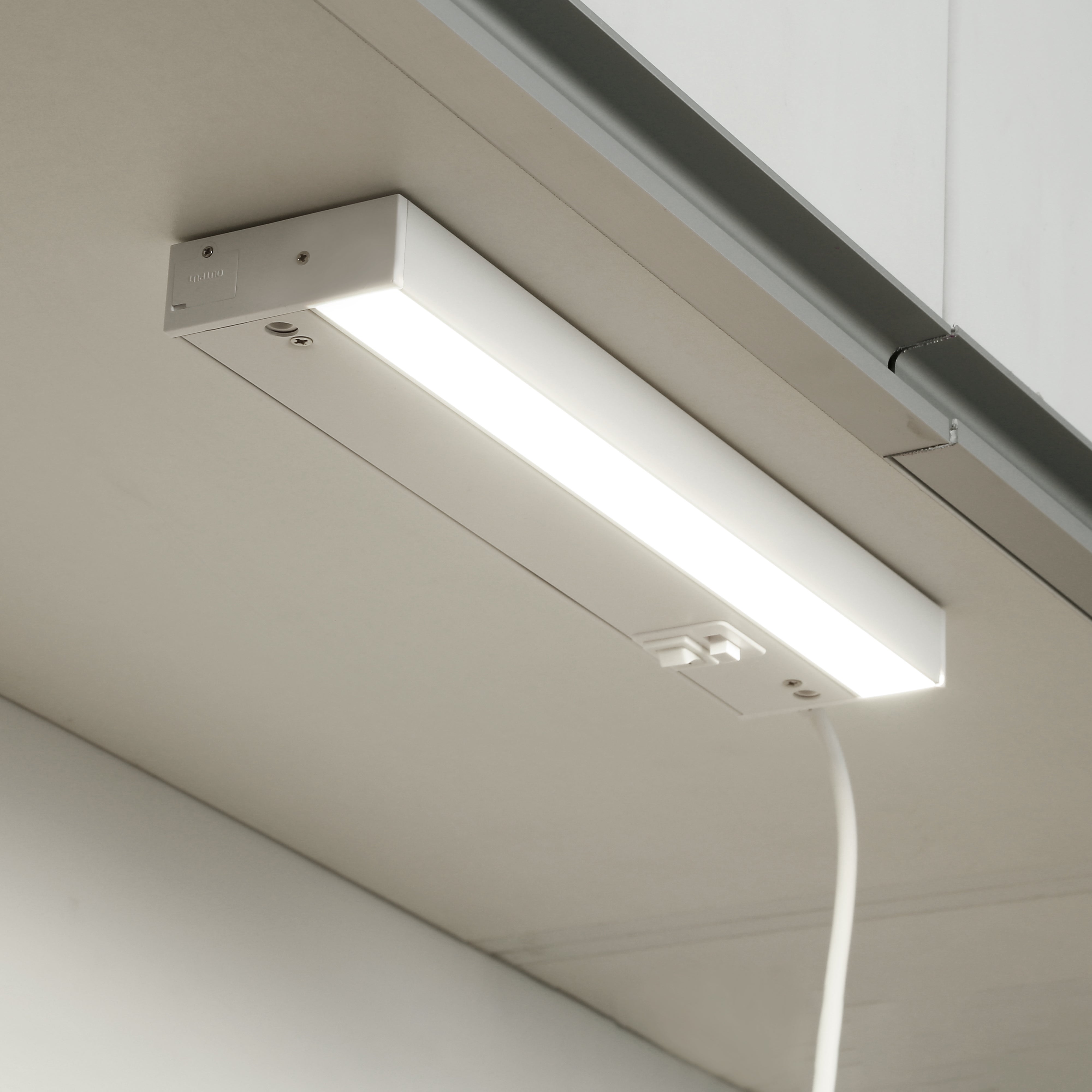 VersaLite+ 12" Linkable LED Under Cabinet Lights - White - Adjusable CCT